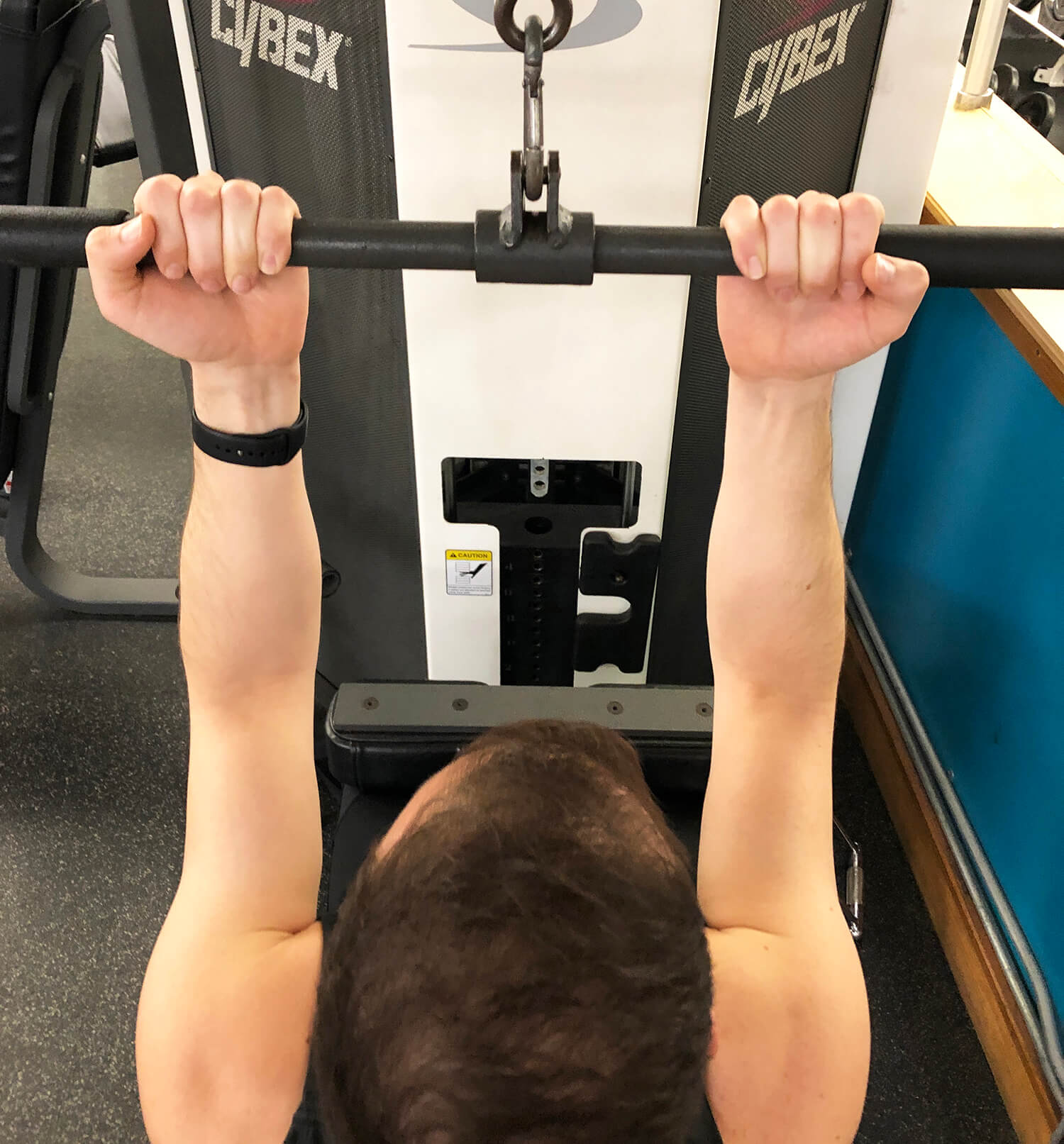 Wide Back Workout: Effective Lat Pulldown Techniques - veb1583