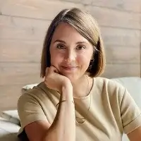 Headshot of ATX Counseling founder Kate Carmichael
